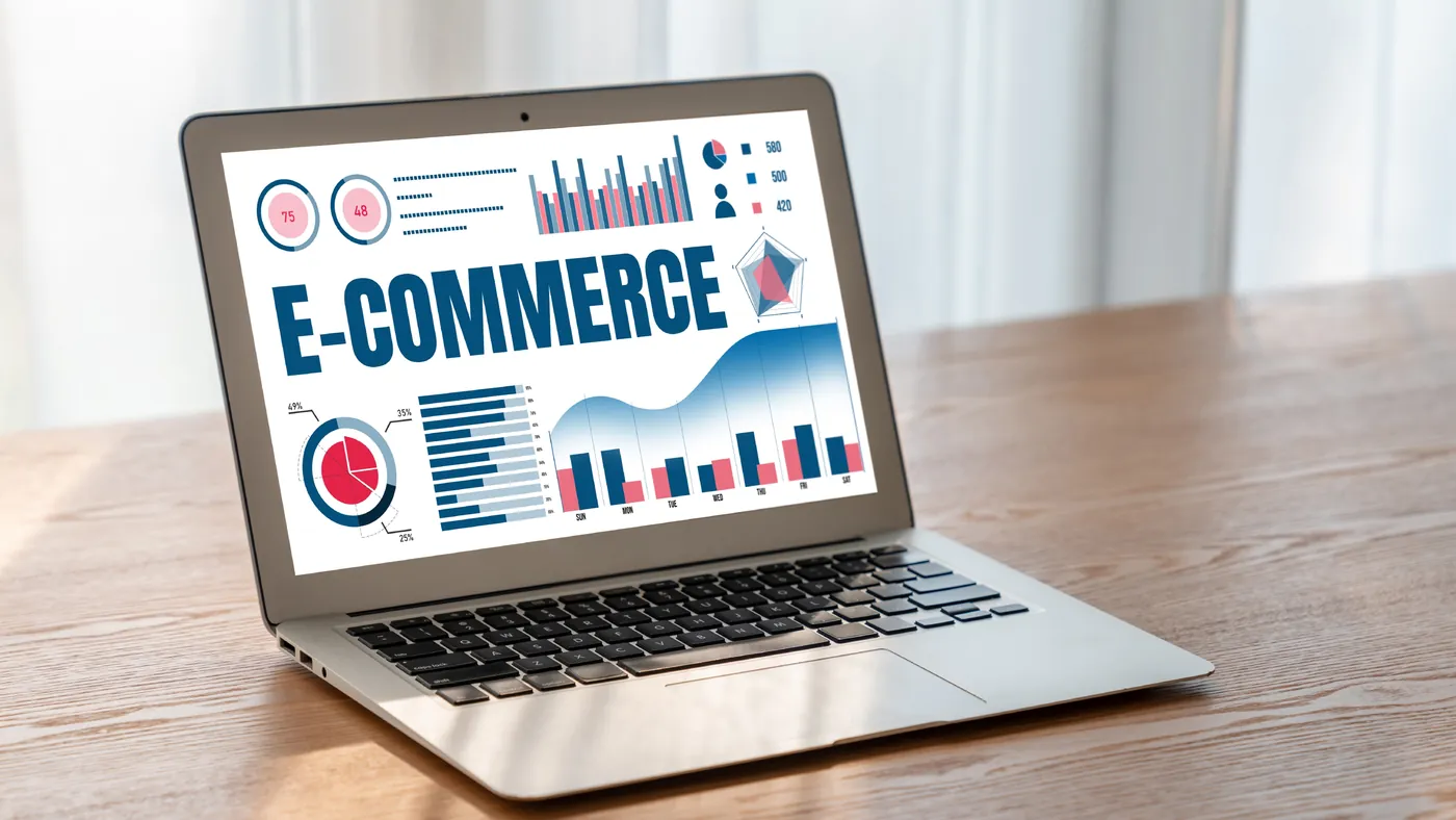 E-ticaret trafik ve satış dönüşüm verilerinin analiz edildiği bilgisayar